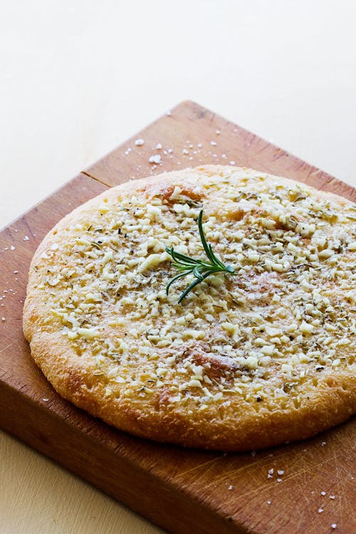 Keto garlic and rosemary focaccia