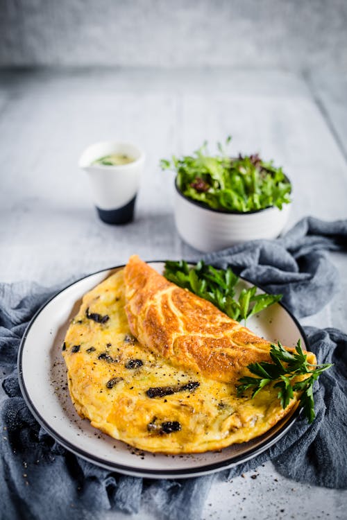 Keto mushroom omelet